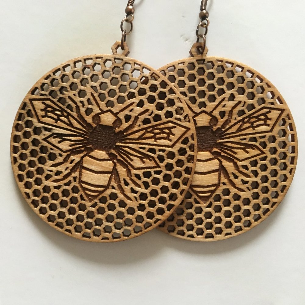 Large Circle Wood Honeycomb Bee Lazer Cut Earrings - Picture 2 of 4